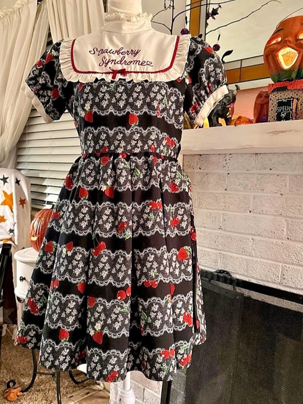 Ank Rouge Strawberry Syndrome Strawberry Print Midi Dress Size Medium